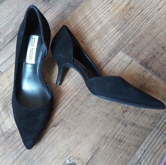 Steve Madden Shoes - Steve Madden Black Suede Pointed Toe Heels EUC Steve Madden Shoes - Steve Madden Black Suede Pointed Toe Heels EUC